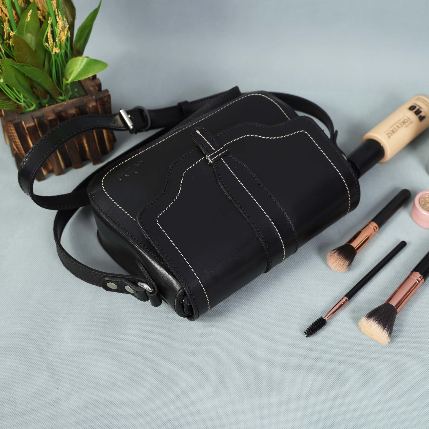 Elevate Your Style with our Leather Sling Bag – The Perfect Fashion Accessory. Art: BG-1459 Pack of 25