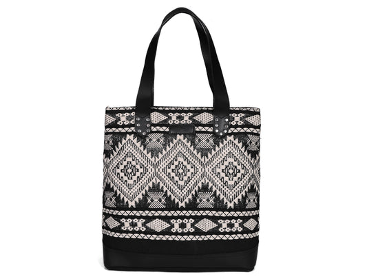 "Chic Simplicity: Your Essential Tote Bag for Everyday Style." Art: BG-1751 Pack of 25