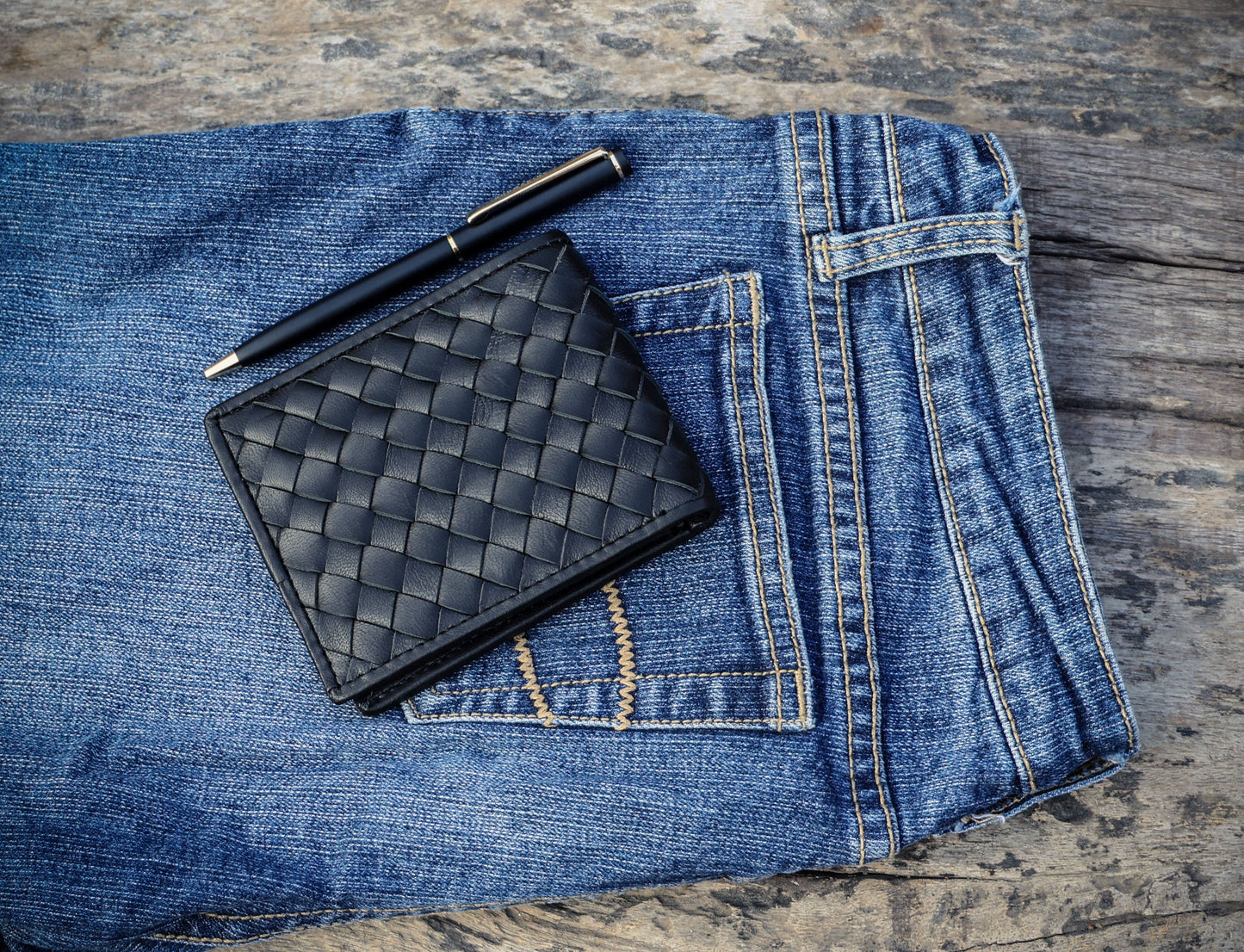 Black Braided Leather Wallet, Art:- LA-1409 Pack of 50