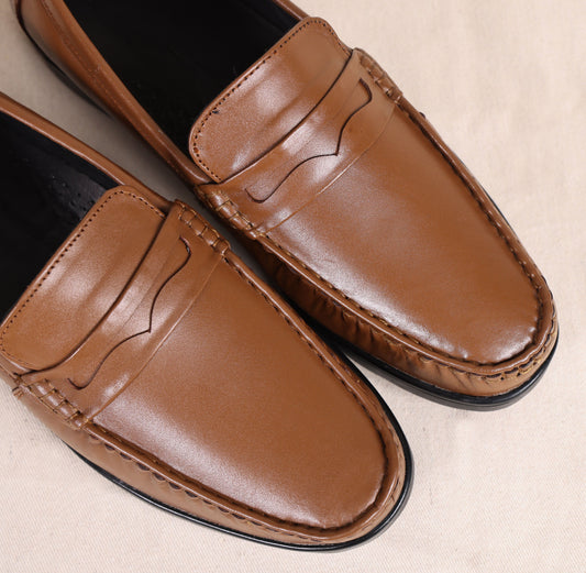 "Timeless Charm: Tan Casual Loafer Leather Shoes, Art: LS-1106 Pack of 25