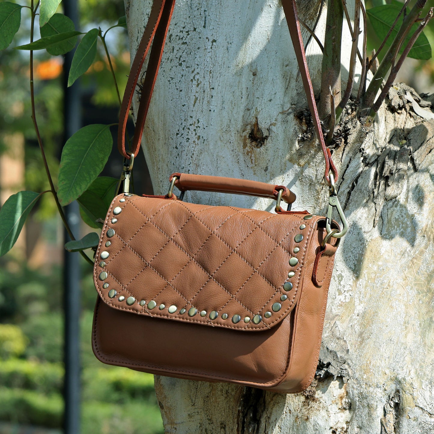 Premium Soft Leather Sling Bag – Stylish & Versatile Crossbody. BG-1618 Pack of 25