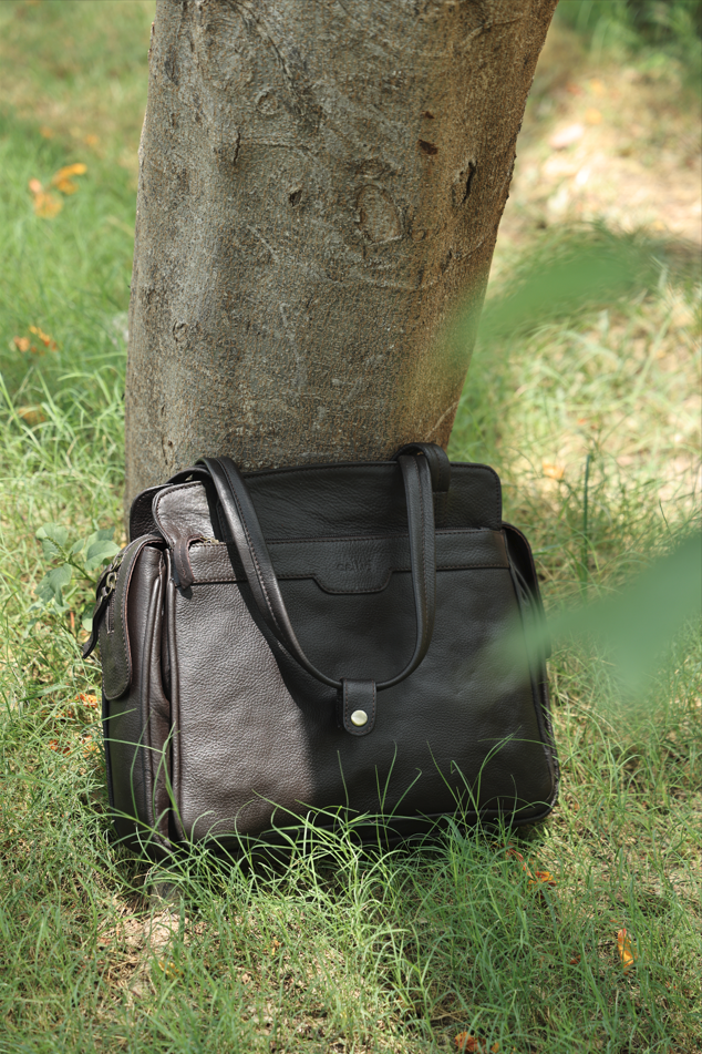 Elegant NDM Soft Leather Tote Bag – Luxurious, Spacious, and Versatile. Art:-BG-1609 Pack of 25