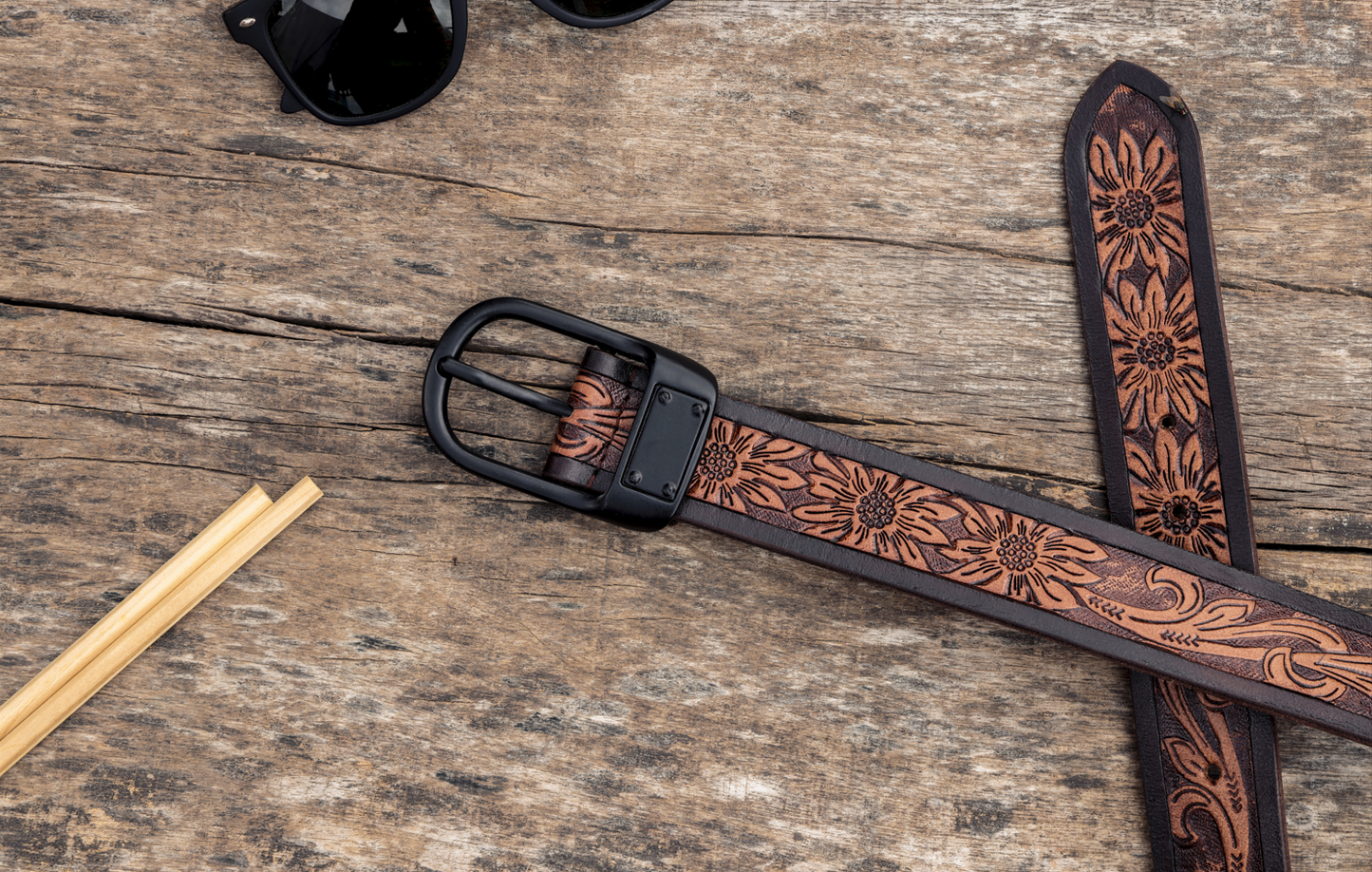 Hand-Carved Leather Belt with Mat Black Buckle, Art: LB-803 Pack of 50