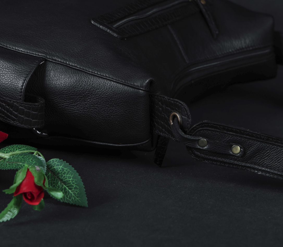 Stylish Leather Women’s Shoulder Bags – Elevate Your Look, ART:-BG-1608 Pack of 25