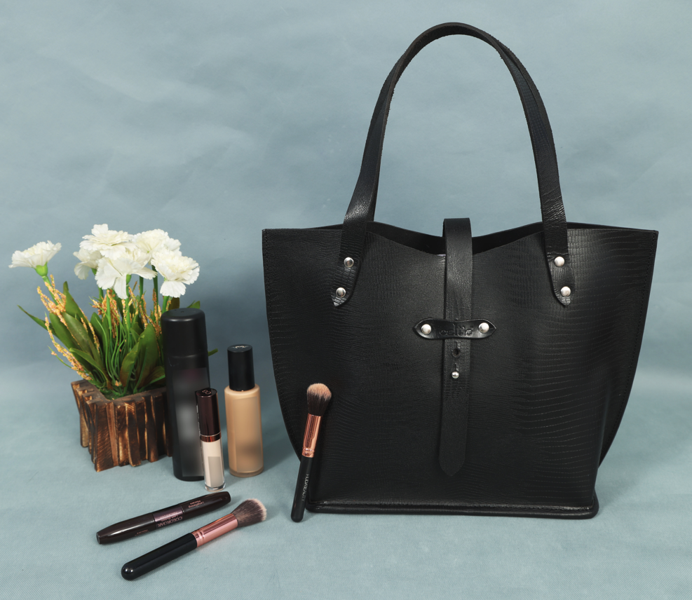 Fashionable Leather Handbag – Chic & Attractive Design for Every Occasion,Art:-BG-1404 L Pack of 25