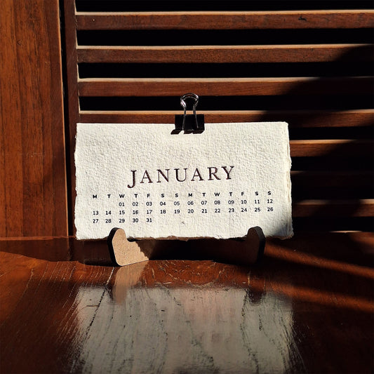 MINI EMBOSSED DECKLE EDGE DESK CALENDAR Pack of 50