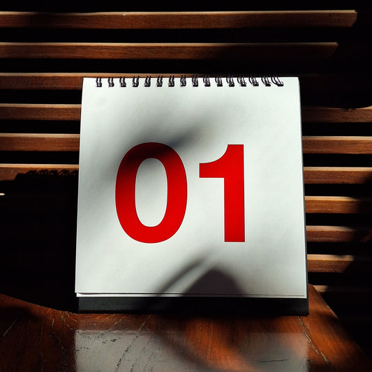 TIMELESS SQUARE TABLE CALENDAR Pack of 50