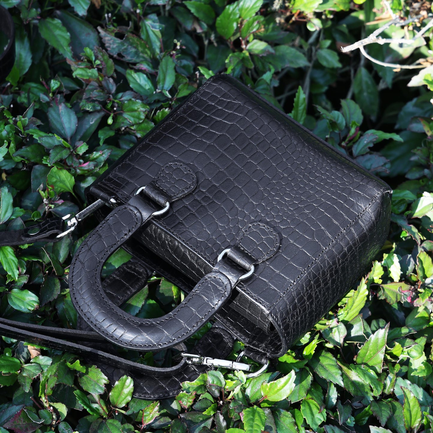 Stylish Leather Croco Print Sling Bag – Chic & Versatile. BG-1621 Pack of 25