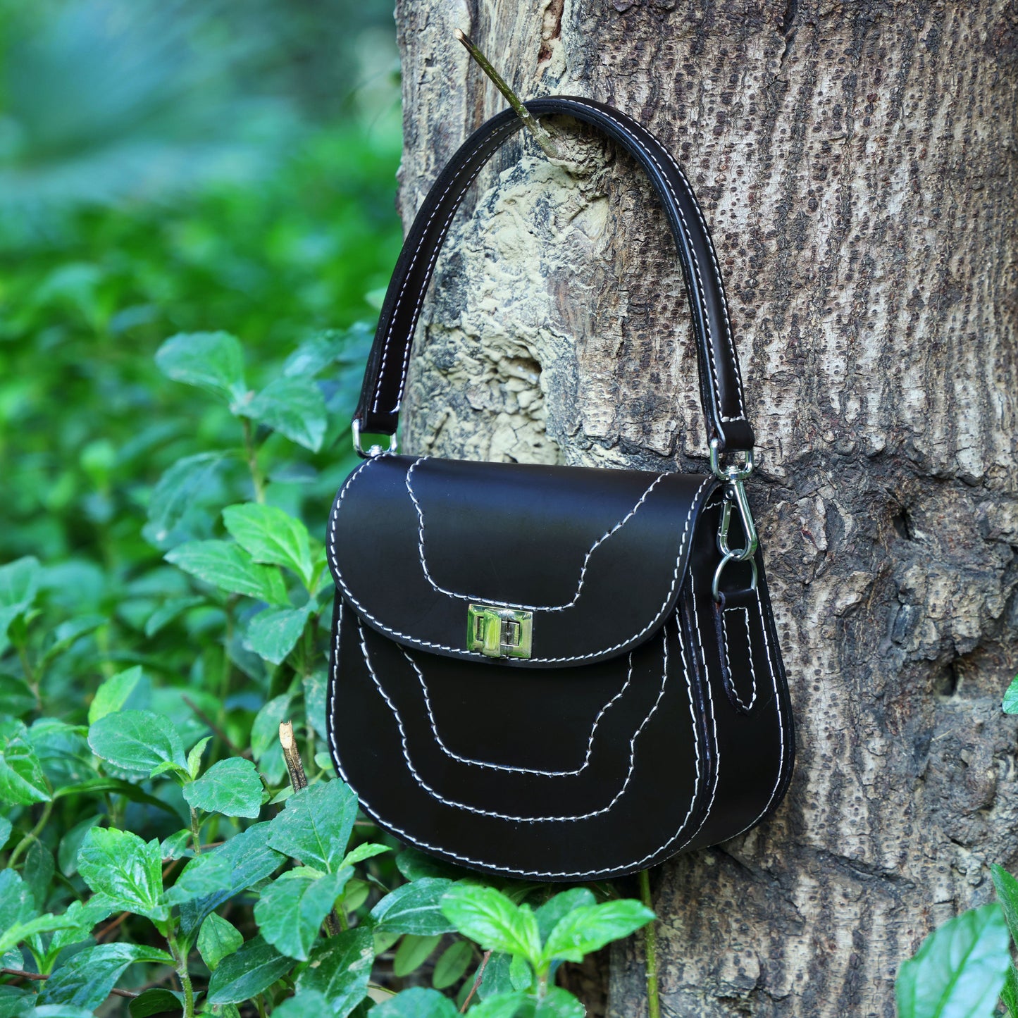 Stylish Leather Bag - Perfect Blend of Tradition & Modern Fashion, Art:- BG-1365 Pack of 25