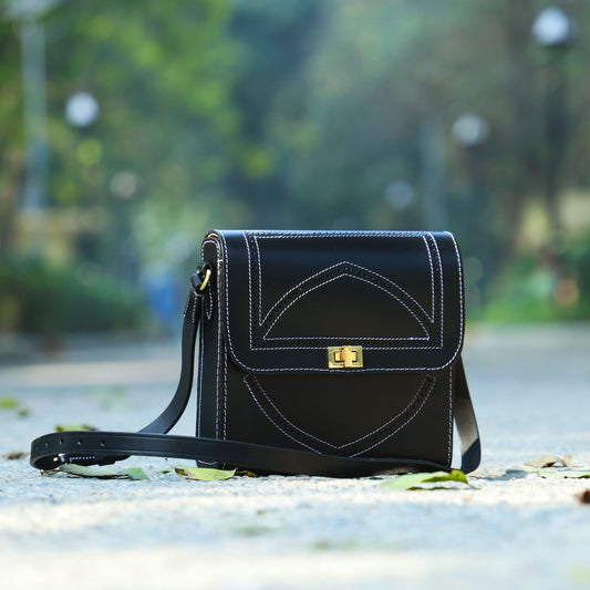 Stylish & Attractive Leather Bag - The Perfect Fashion Accessory  Art: BG-1366 Pack of 25