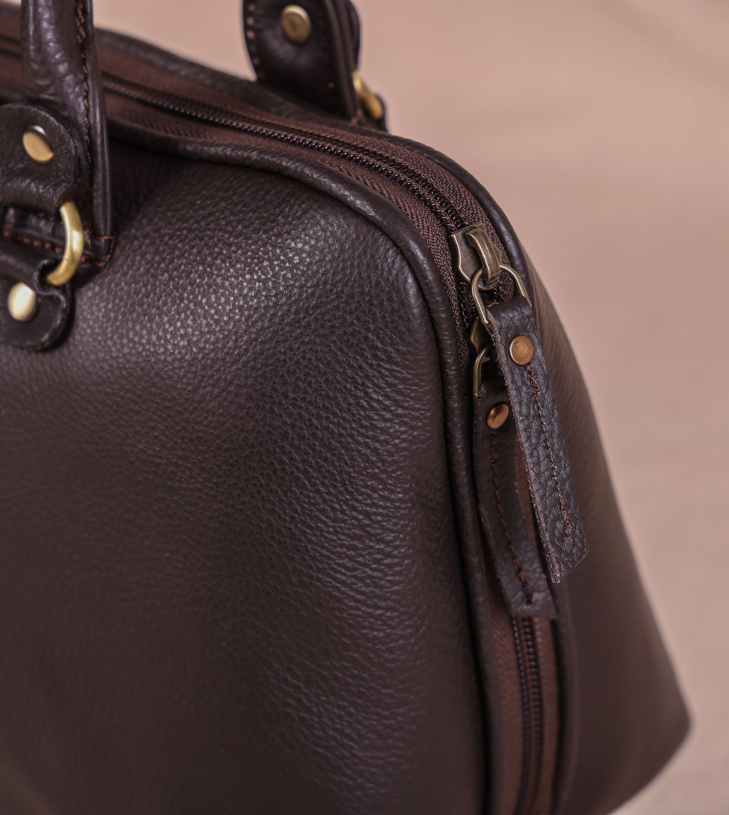 "Luxury Women's Leather Purses: Timeless Elegance for Every Occasion" ART:- BG-1598 Pack of 25