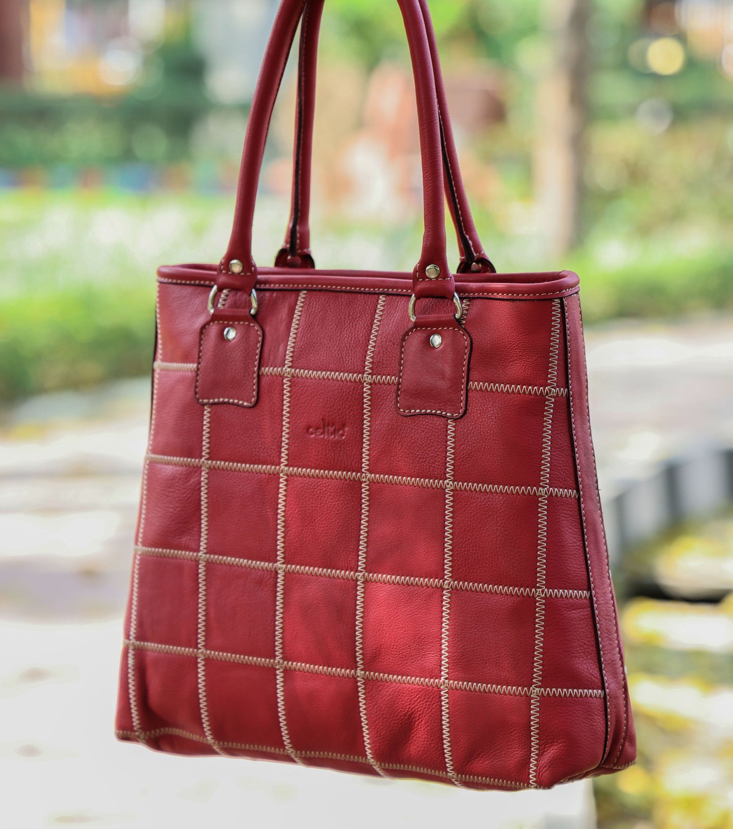 "Radiant Red Elegance: Elevate Your Style with Our Striking Tote Bag" Art: BG-1521-Z Pack of 25