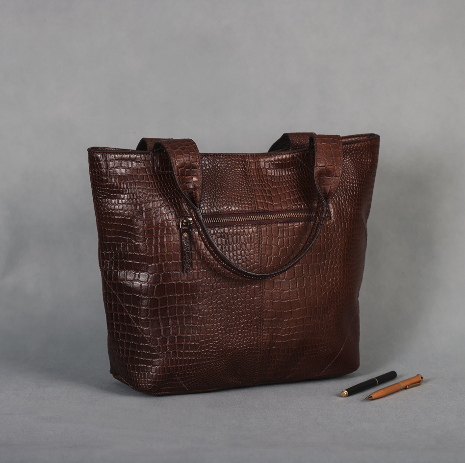 New celtic premium Elegance in Leather Tote Bag with Leather Accents. Art: BG-1387 Pack of 25