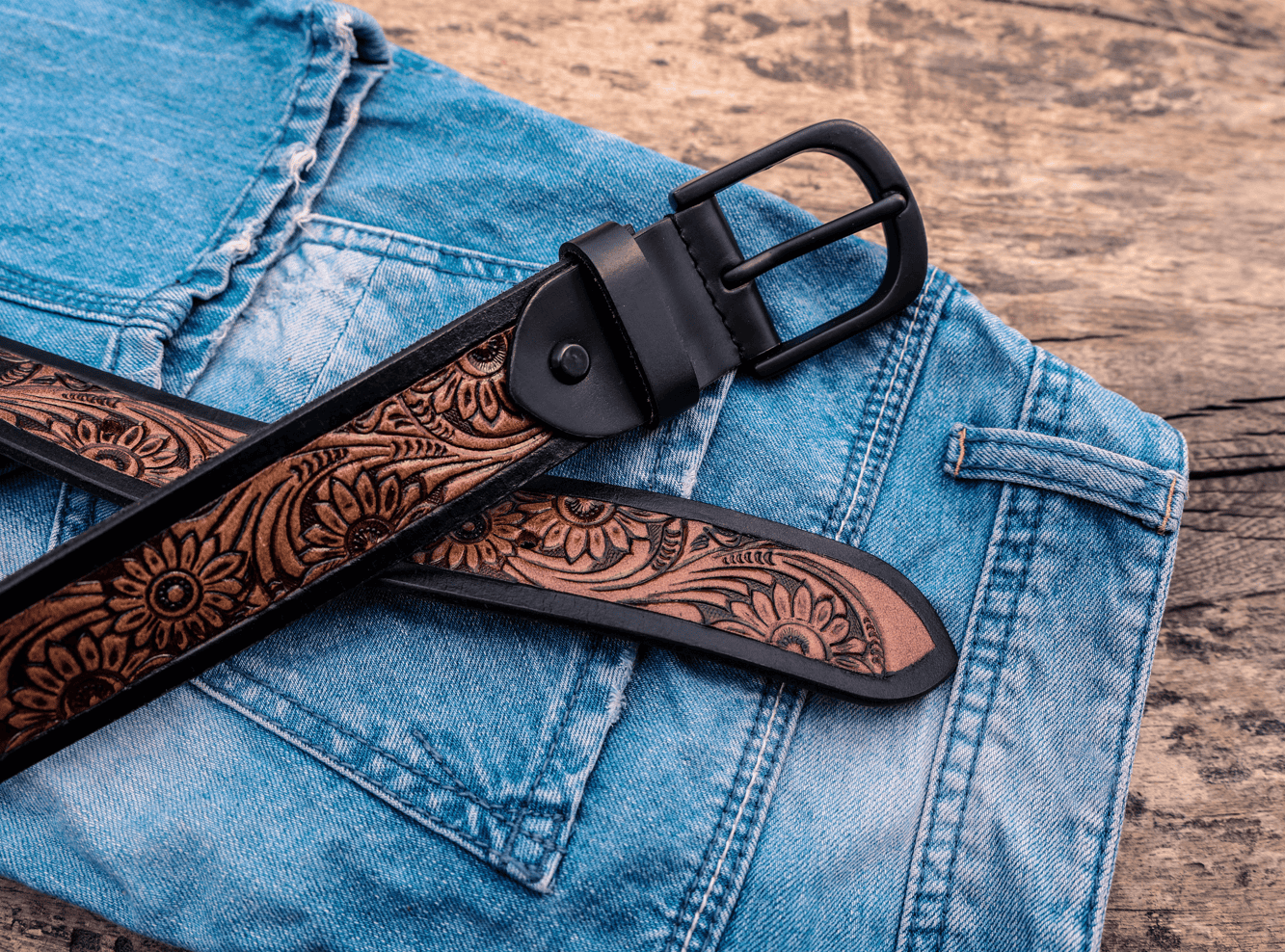 Exquisite Hand-Carved Leather Belt with Black Buckle, Crafted in India, Art: LB-804 Pack of 50