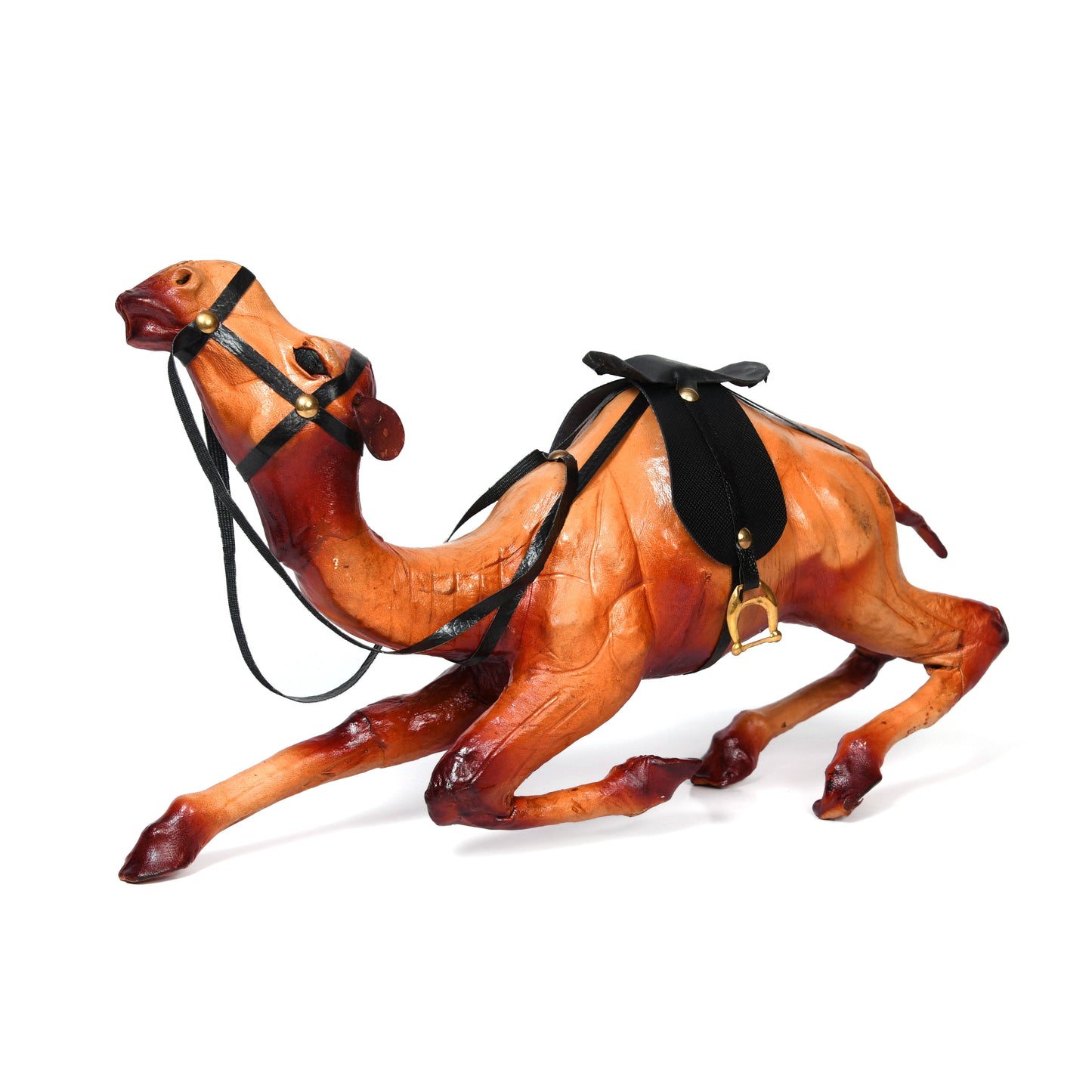Handicraft Sitting Camel Leather Showpiece – Unique Artisan Decor, ART:-LA-04 Pack of 50