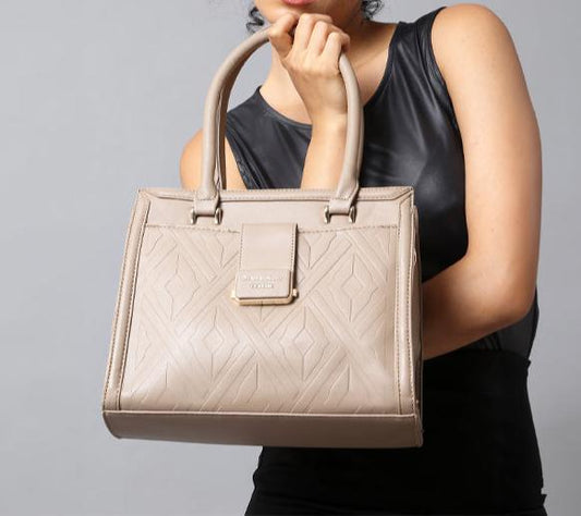 Chic Synthetic Beige Bag – Elegant & Versatile Handbag for Any Occasion,ART:-DK-2002 Pack of 25