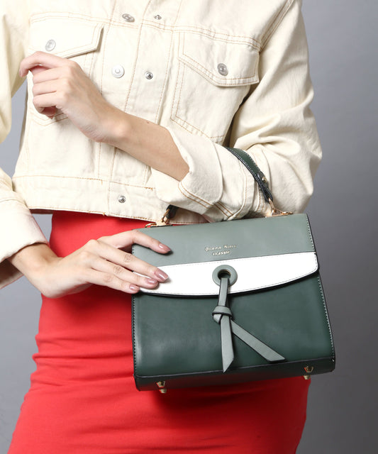 Stylish Synthetic Green & White Bag – Trendy, Durable & Fashionable Handbag, ART:-DK-2008 Pack of 25