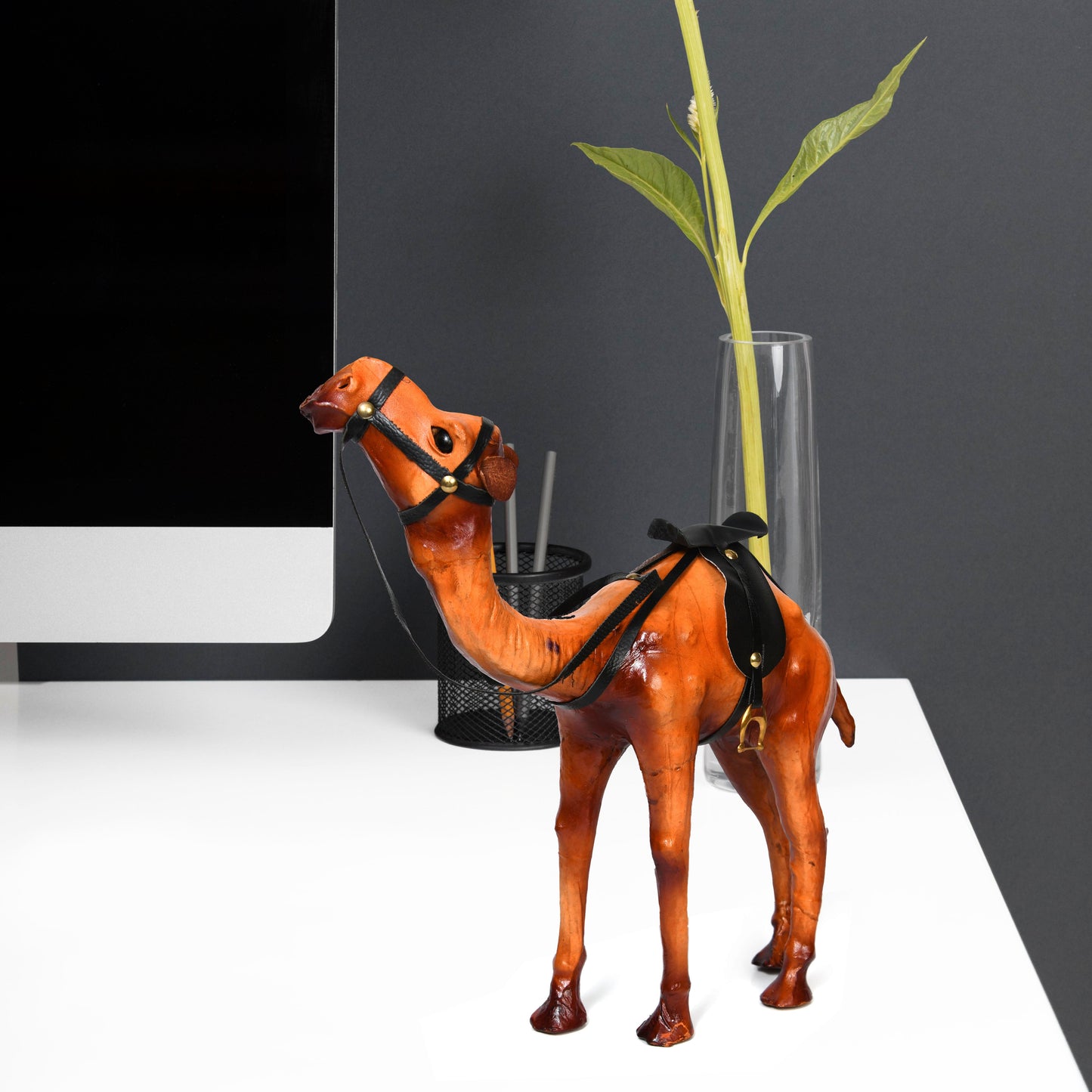 Handicraft Standing Camel Leather Showpiece – Exquisite Artisan Home Decor, ART:-LA-05 Pack of 50