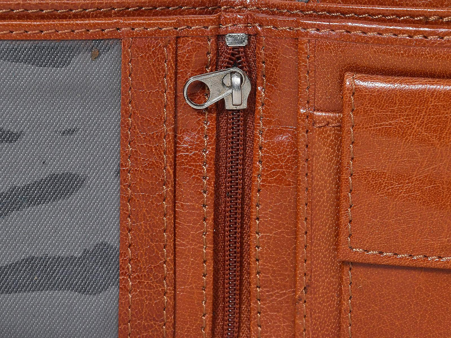 Brown Color Pure Leather Wallet For Men,  Art:- LA-1386 Pack of 50