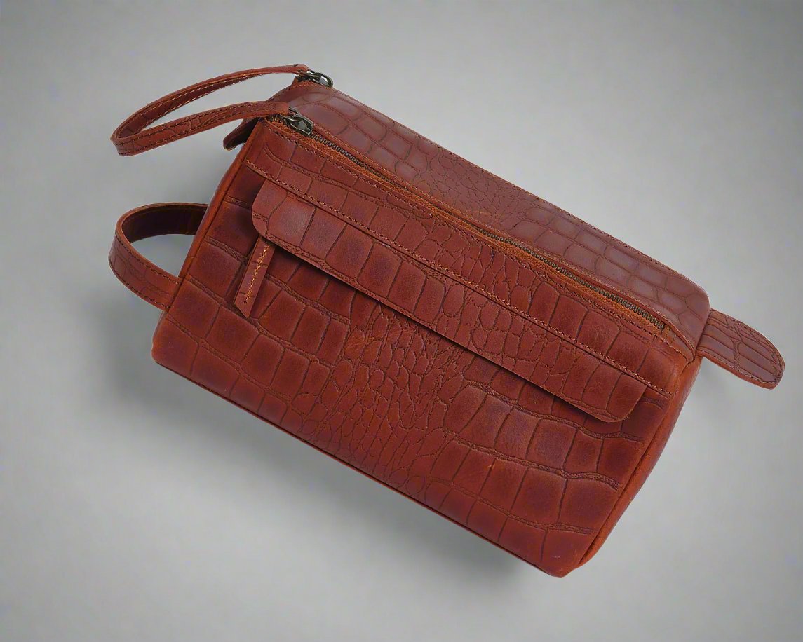 Luxury Brown Leather Toilet Bag: Organize in Style. Art: BG-1395 Pack of 25