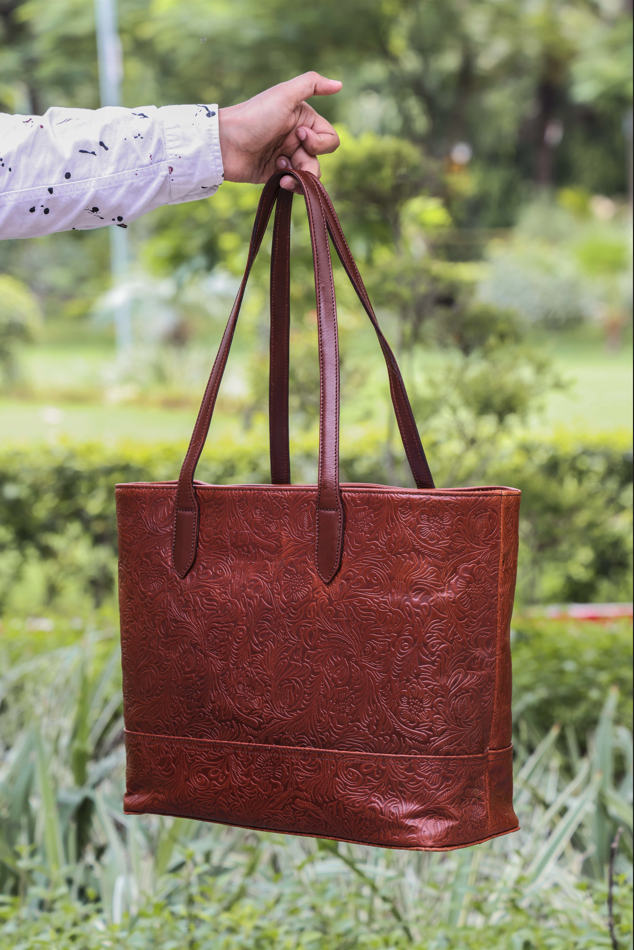 Luxurious Leather Tote Bags for Effortless Style and Everyday Sophistication. Art: BG-1596 Pack of 25