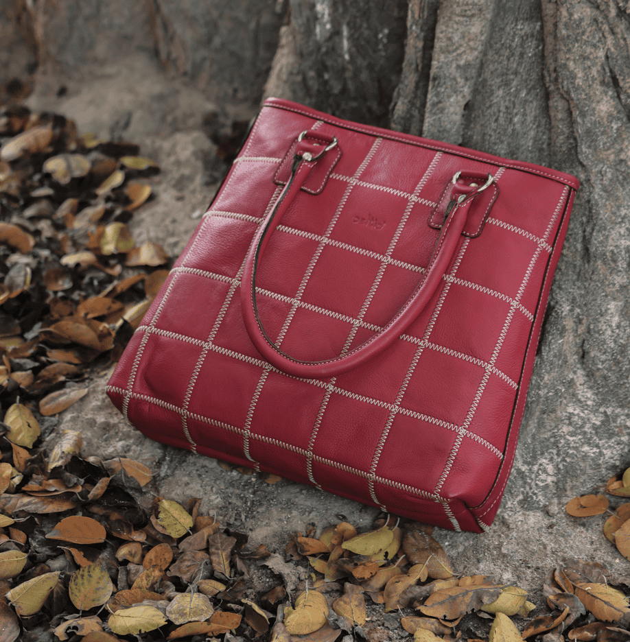 "Radiant Red Elegance: Elevate Your Style with Our Striking Tote Bag" Art: BG-1521-Z Pack of 25