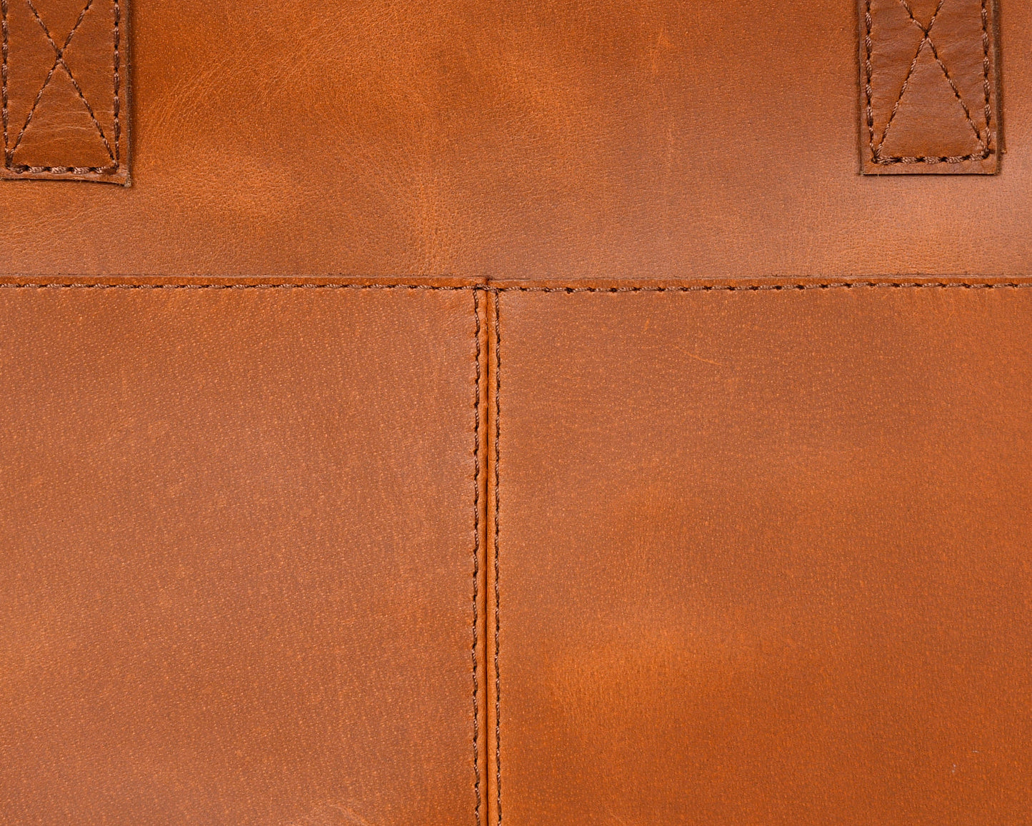 Elevate your style with our exquisite Tan Leather Tote Bag. Art: BG-1308 Pack of 25