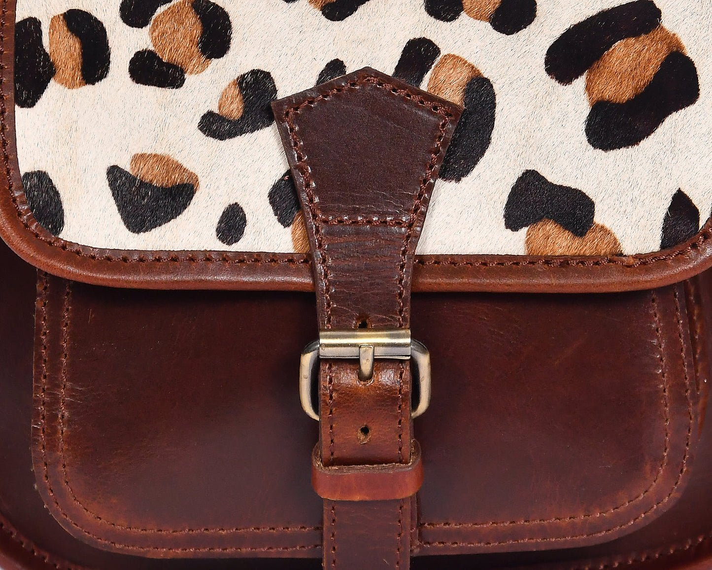 Wild Elegance: Sling Bag with Printed Hair on Leather. Art: BG-1441 Pack of 25