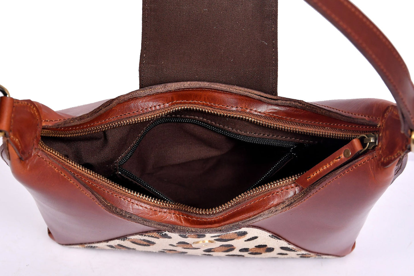 Brown Leather Shoulder Bag - The Perfect Blend of Style and Functionality. Art: BG-1457 Pack of 25