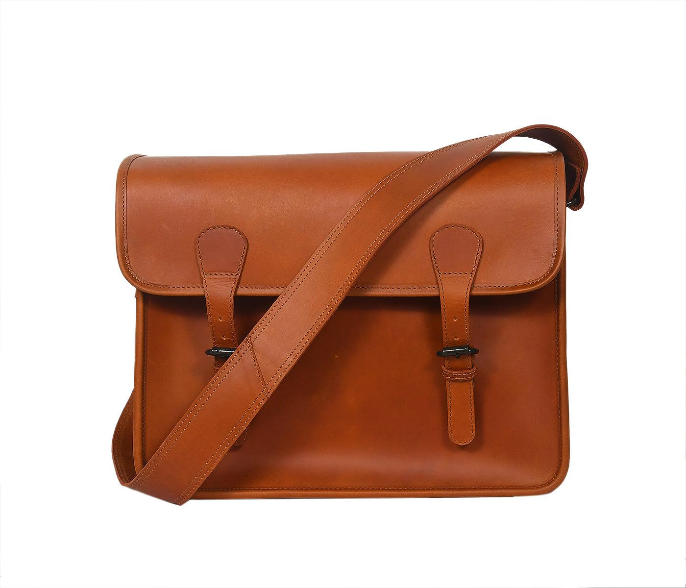 Leather Messenger Bag | Travel Bag For Men, Art: BG-1421 Pack of 25
