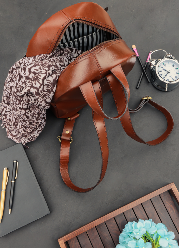 Stylish Small Leather Backpack: Durable & Chic Carryall, Art: BG-1575 Pack of 25