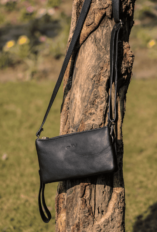 Black Smooth Leather Sling Bag: Timeless Elegance Meets Modern Convenience. Art: BG-1571 Pack of 25