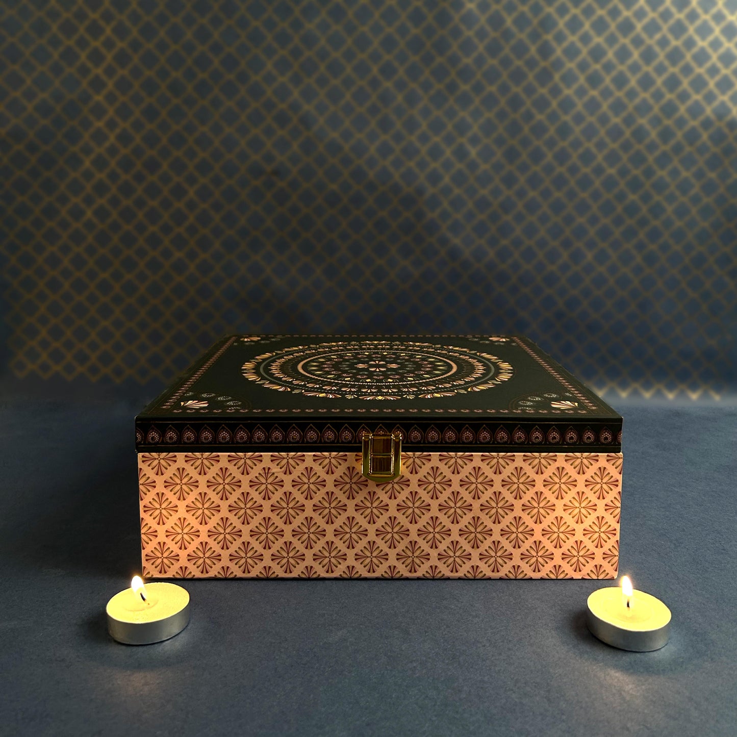 DIWALI DELIGHT - INDIAN MOTIF GIFT BOX Pack of 50