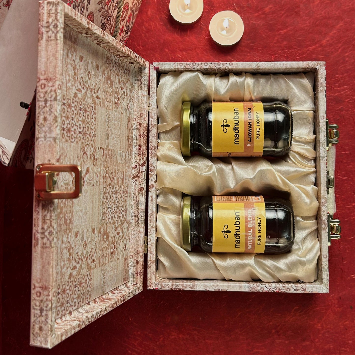 DIWALI DELIGHT - INDIAN MOTIF GIFT BOX Pack of 50